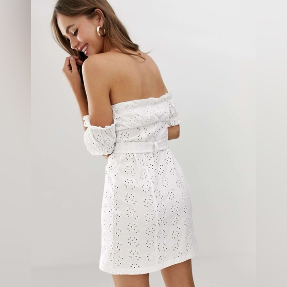 Missguided Broderie Mock horn White Off Shoulder Mini Dress NWT - Picture 2 of 6